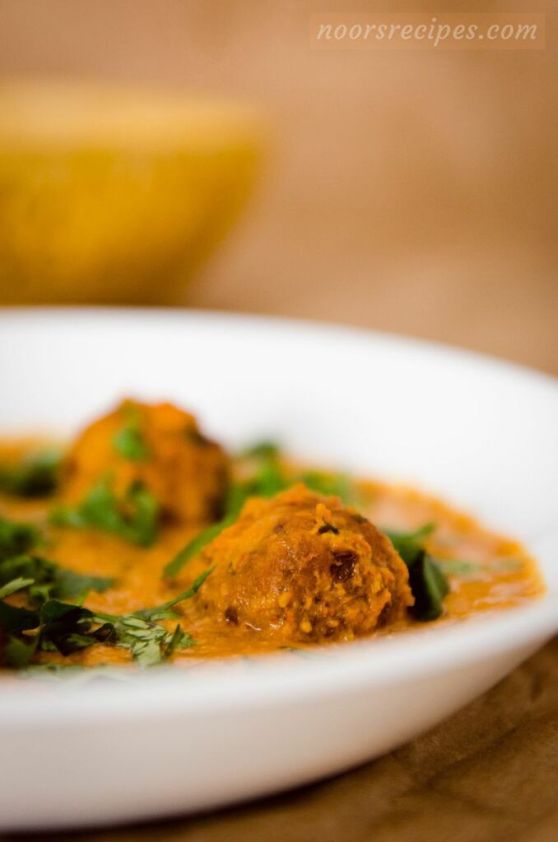 noorsrecipes - cabbage kofta curry
